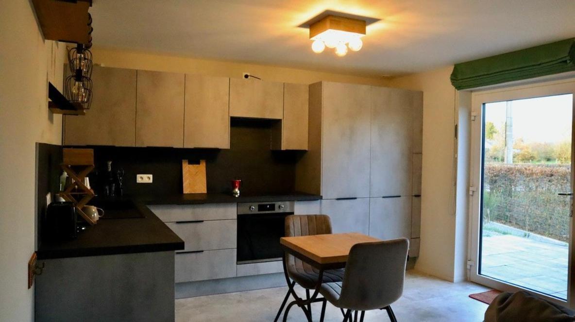 Le Harini Apartment Manhay Bagian luar foto