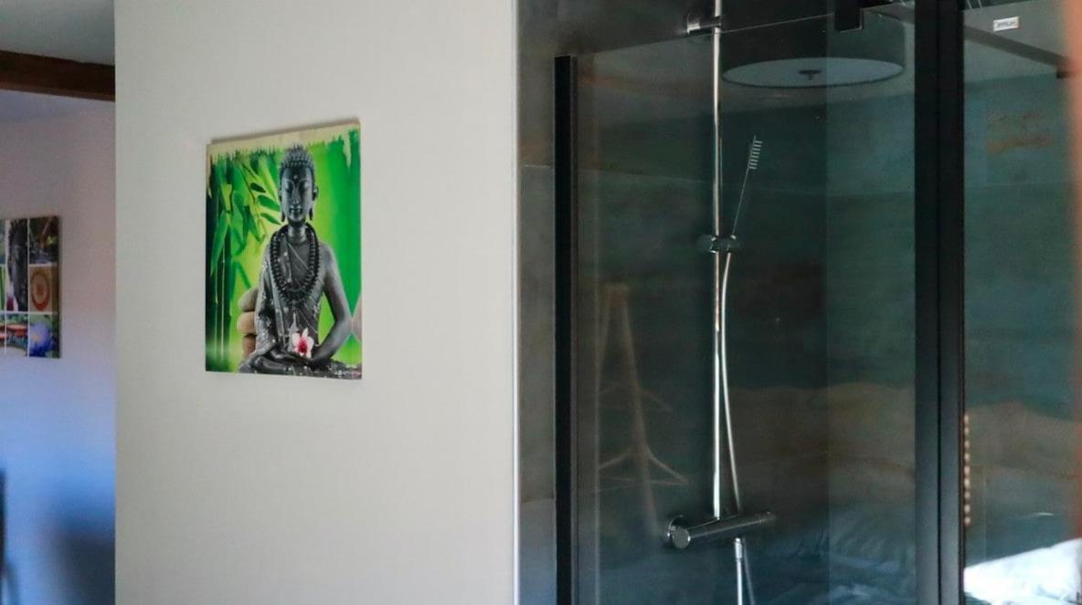 Le Harini Apartment Manhay Bagian luar foto